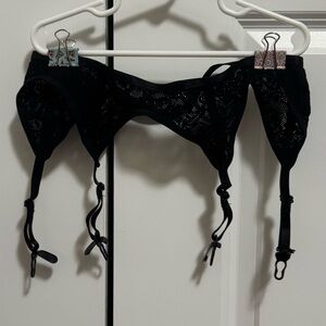 Music Legs Lace Adjustable Garter belt